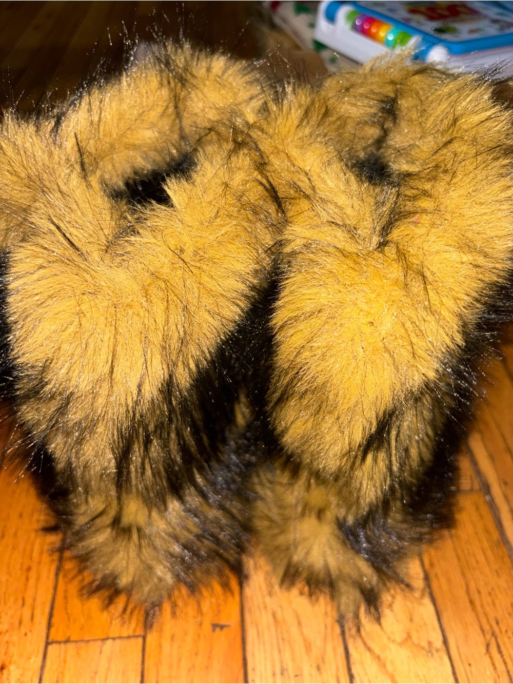 SHEIN Mustard Yellow and Black Faux Fur Slippers